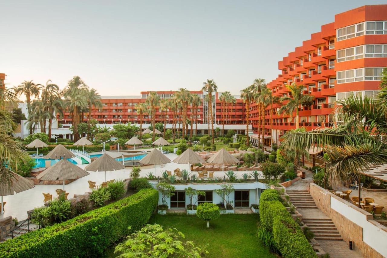 Pyramisa Hotel Luxor Eksteriør billede