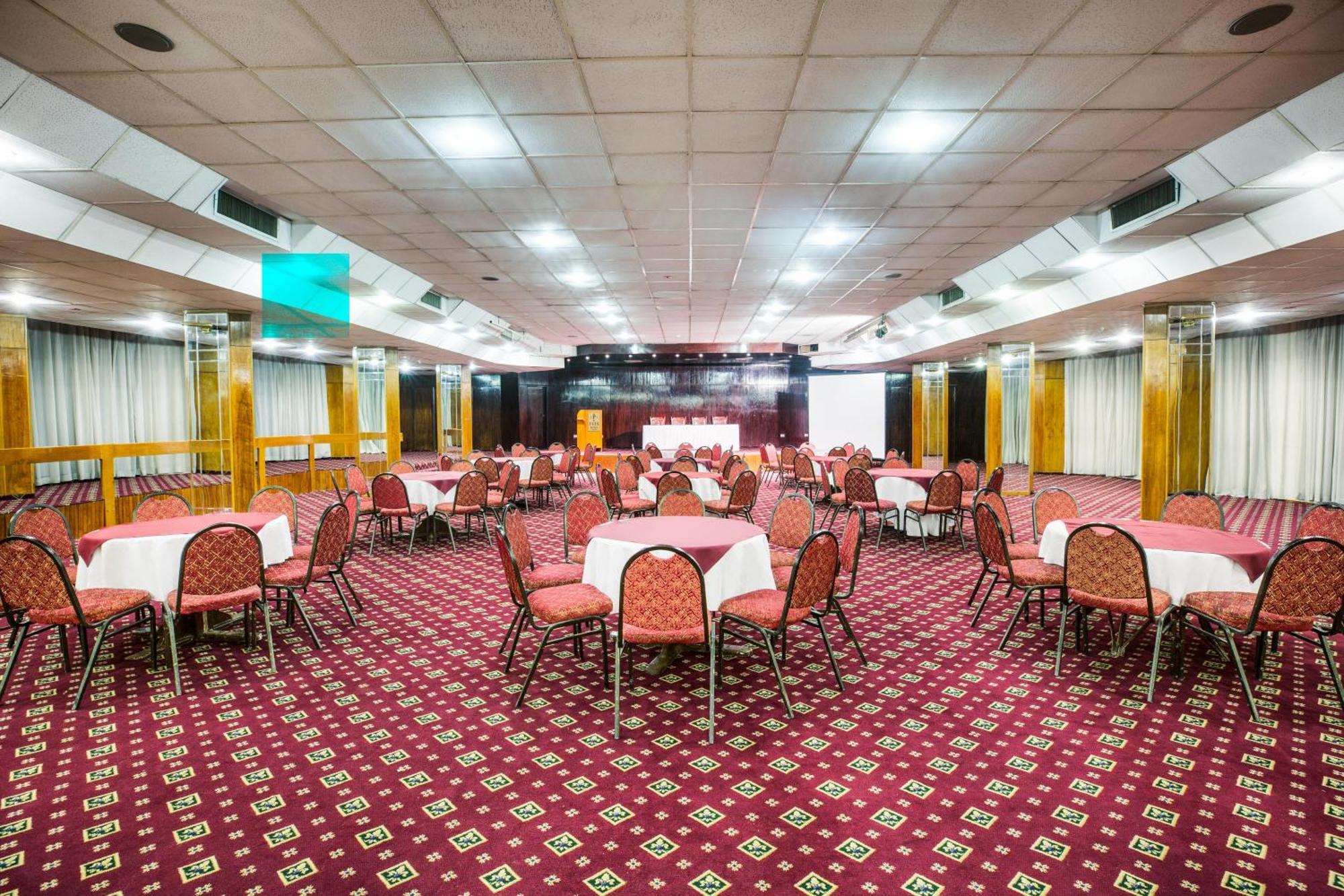 Pyramisa Hotel Luxor Eksteriør billede